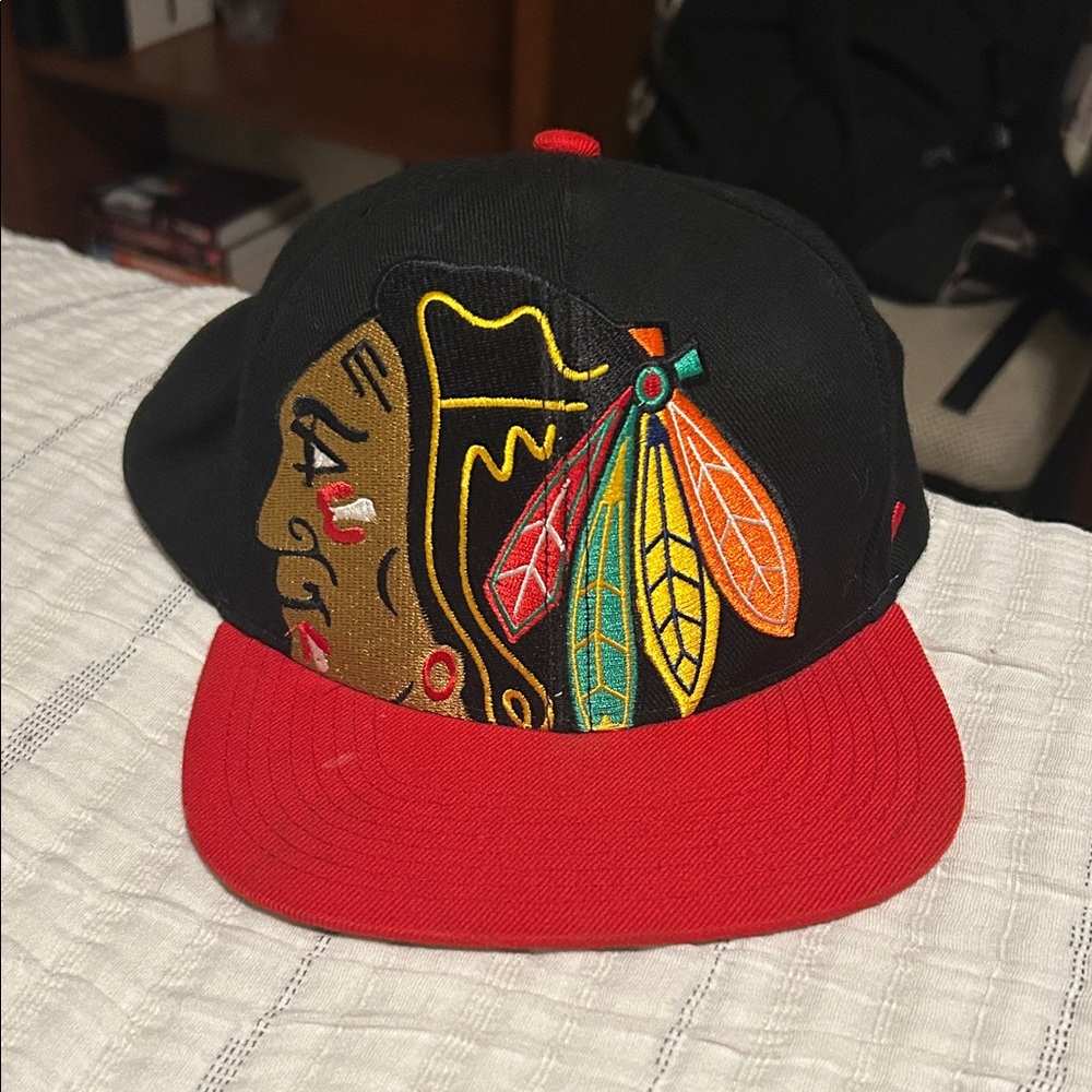 Chicago Blackhawks SnapBack flat brim hat